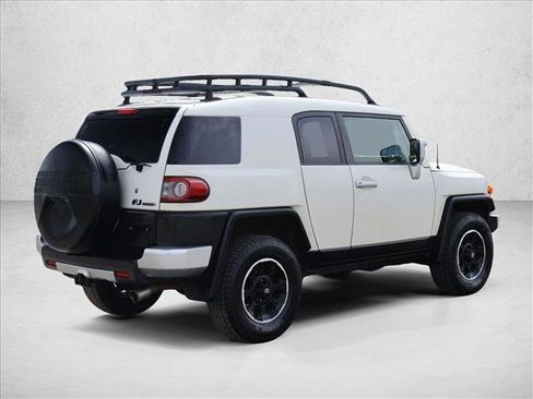Used 2013 Toyota FJ Cruiser 4WD w/ Upgrade Pkg image 5