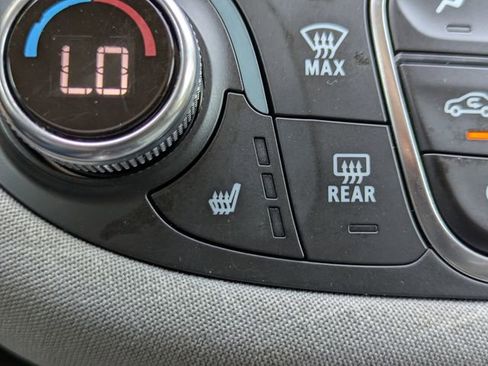 Used 2025 Chevrolet Malibu LT image 25