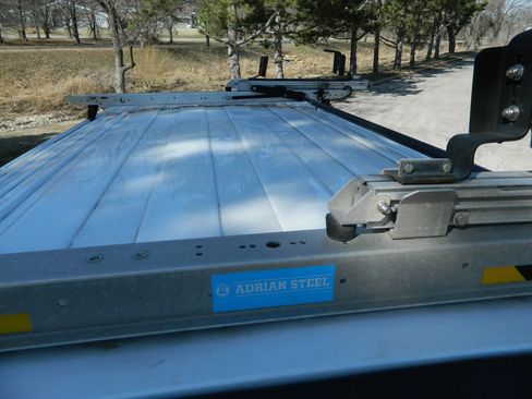 Used 2017 Chevrolet Express 2500 image 9