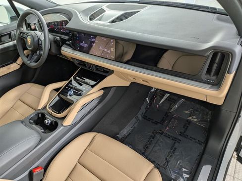 New 2026 Porsche Cayenne AWD/4WD image 25