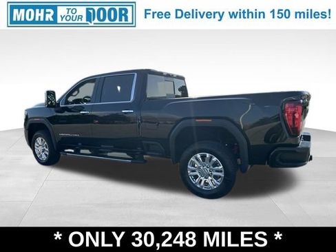 Used 2022 GMC Sierra 3500 Denali AWD/4WD image 4