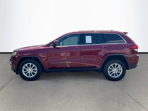 Certified 2022 Jeep Grand Cherokee Laredo X RWD image 4
