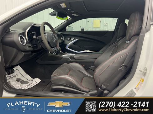 Used 2022 Chevrolet Camaro ZL1 image 9