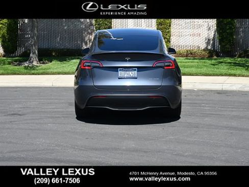 Used 2021 Tesla Model Y Long Range AWD/4WD image 5