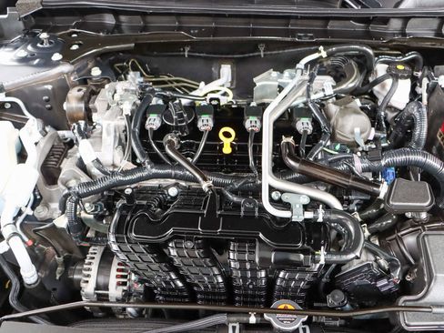 Used 2024 Nissan Altima 2.5 SV image 28