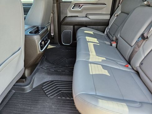 Used 2022 Chevrolet Silverado 1500 LTZ AWD/4WD image 21