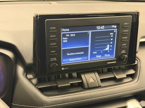 Used 2020 Toyota RAV4 LE FWD image 19