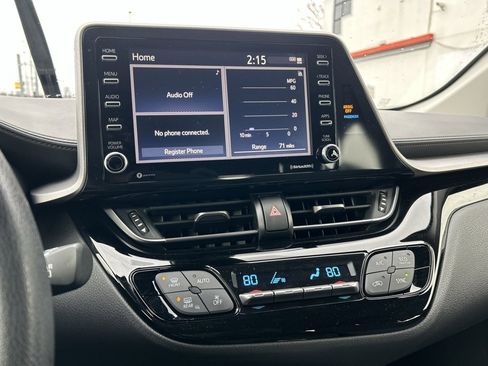 Certified 2020 Toyota C-HR LE image 21