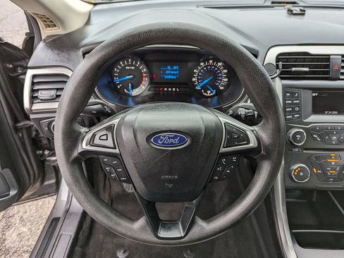 Used 2017 Ford Fusion S FWD image 15