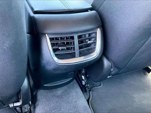 Used 2024 Chevrolet Malibu LT FWD image 33
