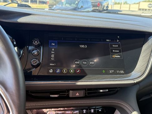 Used 2022 Buick Envision Essence w/ Technology Package II image 22