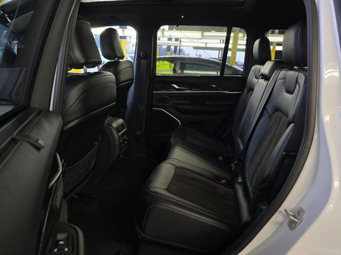 Used 2023 Jeep Grand Cherokee Trailhawk w/ Advanced Protech Group II image 10