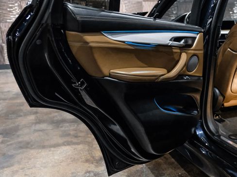 Used 2018 BMW X5 xDrive50i image 40