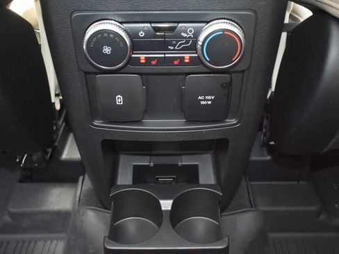 Used 2022 Ford Explorer Limited w/ Limited Technology Package AWD/4WD image 42