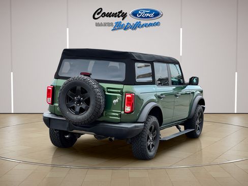 Used 2023 Ford Bronco Black Diamond AWD/4WD image 7