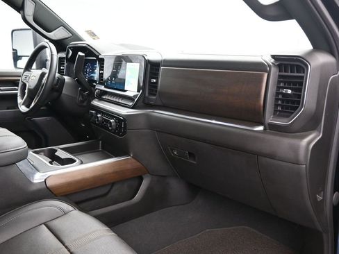 Used 2024 Chevrolet Silverado 2500 High Country w/ High Country Premium Package image 14