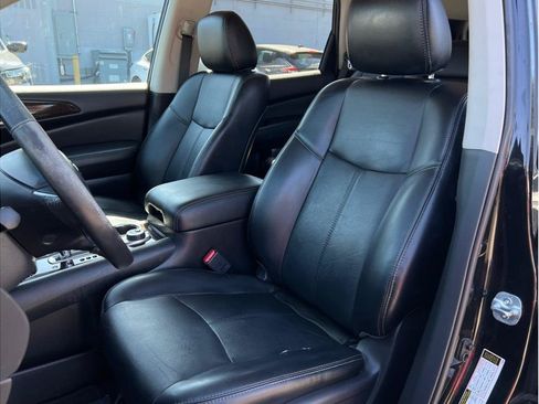 Used 2015 Nissan Pathfinder SL FWD image 8