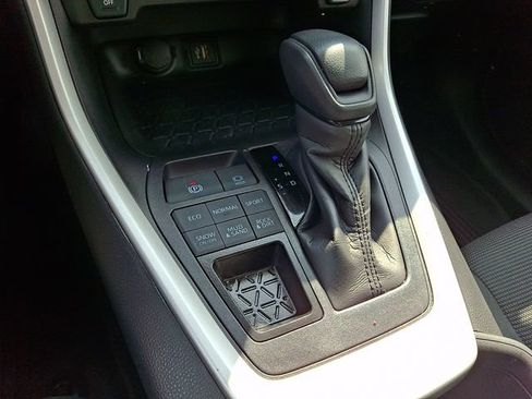 Certified 2025 Toyota RAV4 LE AWD/4WD image 14