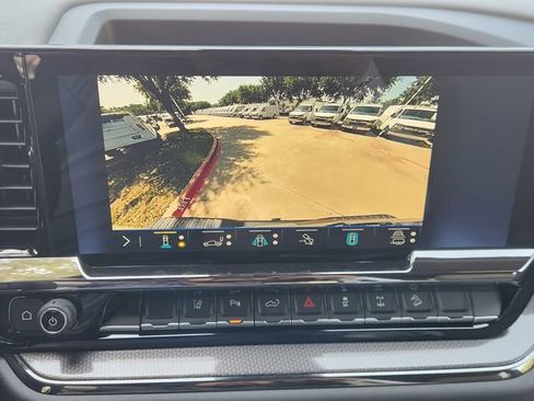New 2026 Chevrolet Silverado 2500 ZR2 AWD/4WD image 6