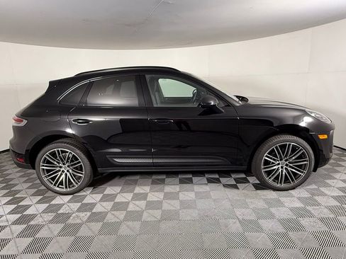 Certified 2025 Porsche Macan S image 8