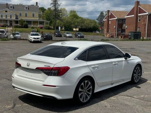 Used 2022 Honda Civic Touring image 7
