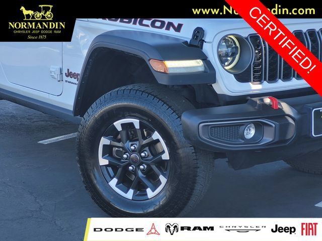 Certified 2025 Jeep Wrangler Unlimited Rubicon AWD/4WD image 3