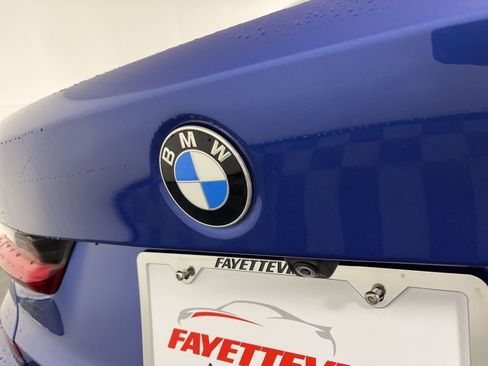 Used 2021 BMW 330i Sedan w/ M Sport Package image 11