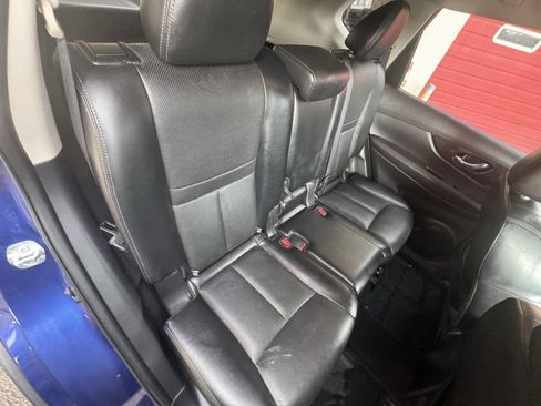 Used 2018 Nissan Rogue SL image 26