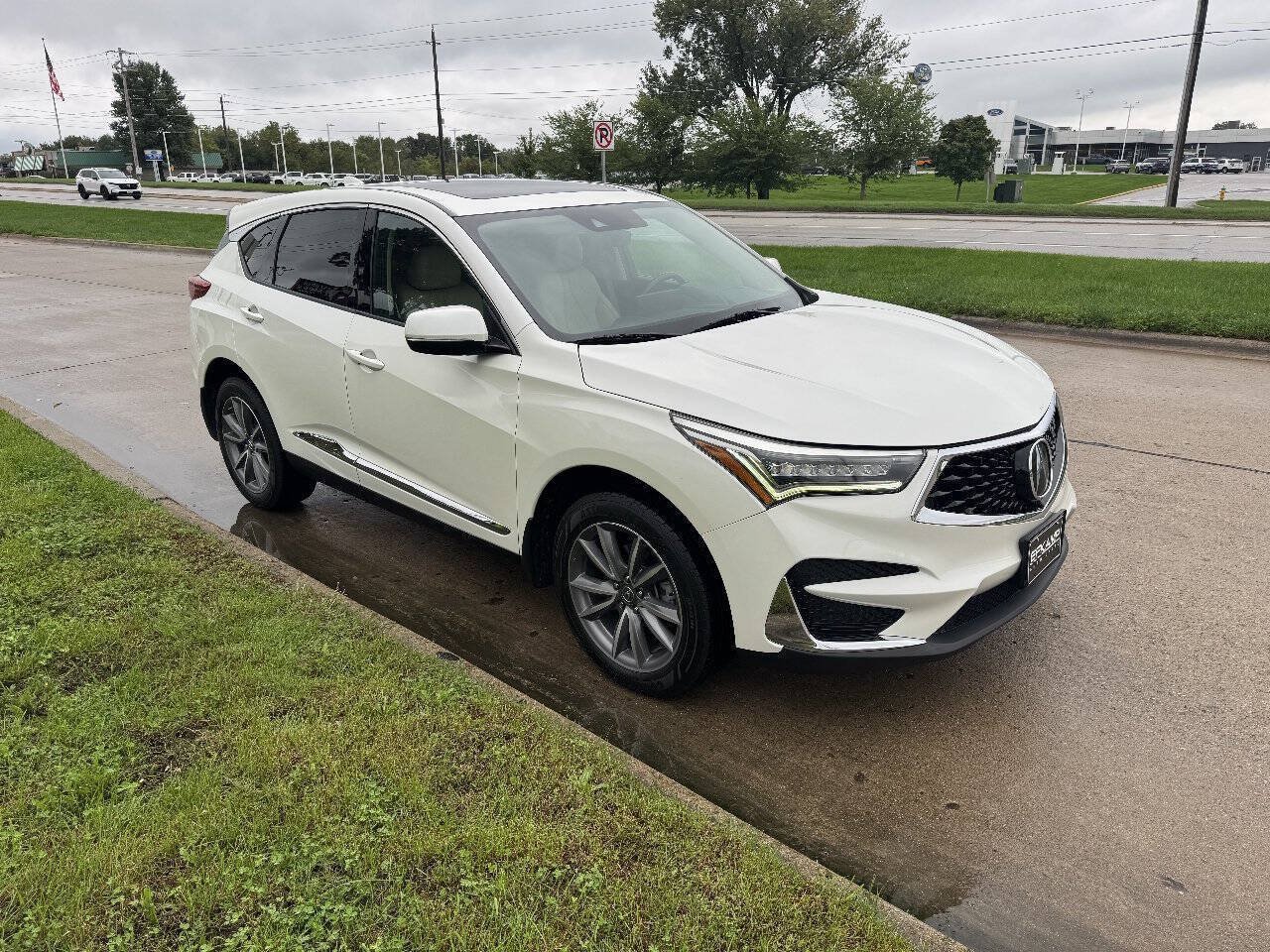 Used 2019 Acura RDX w/ Technology Package AWD/4WD image 7
