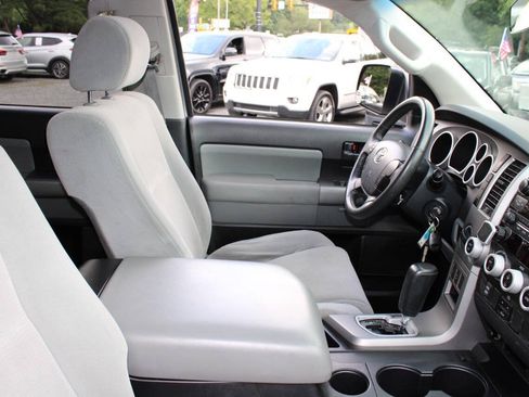 Used 2010 Toyota Sequoia SR5 AWD/4WD image 11