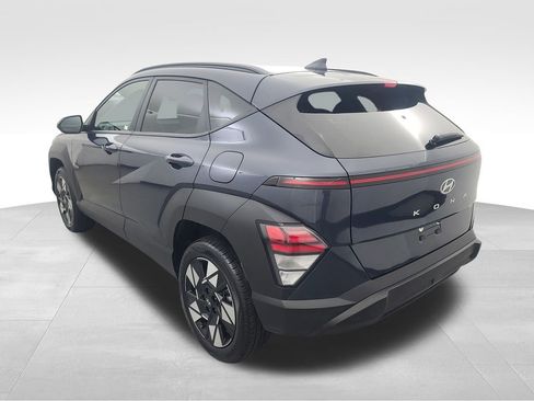 Used 2025 Hyundai Kona SEL image 6