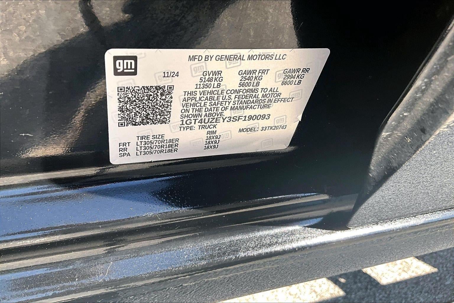 Used 2025 GMC Sierra 2500 AT4X AWD/4WD image 29