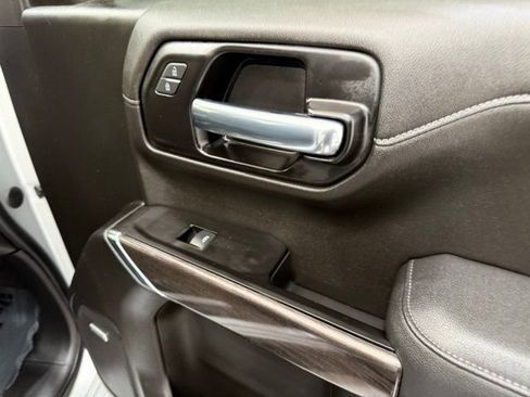 Used 2022 Chevrolet Silverado 1500 LTZ w/ LTZ Premium Package image 21