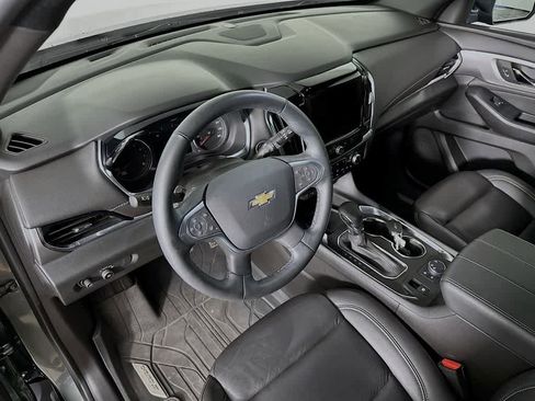Used 2023 Chevrolet Traverse LT w/ LPO, Floor Liner Package AWD/4WD image 2