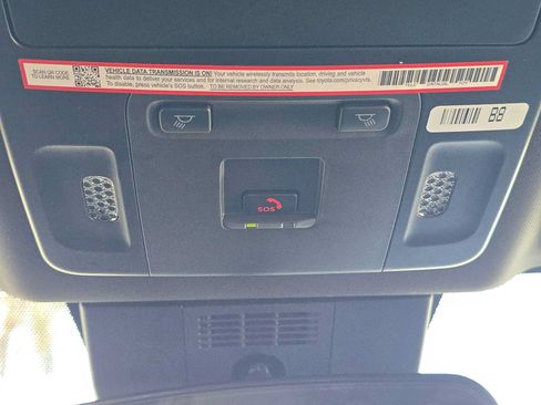 Certified 2025 Toyota Camry SE FWD image 27