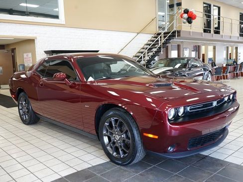 Used 2018 Dodge Challenger GT w/ Driver Convenience Group image 18