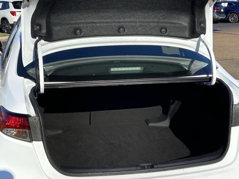 Used 2024 Toyota Corolla LE image 25