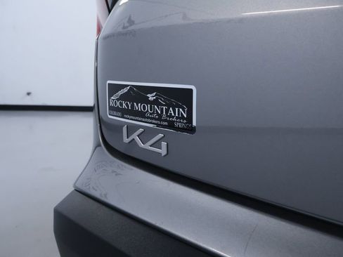 Used 2025 Kia K4 LXS image 10