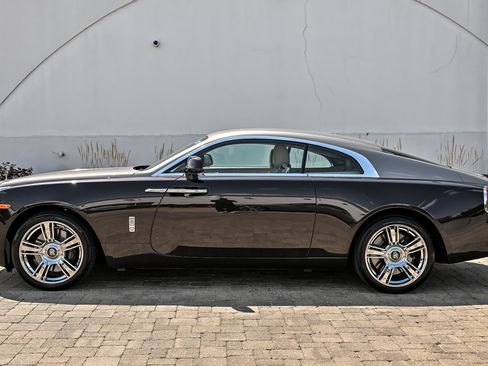 Used 2016 Rolls-Royce Wraith RWD image 10