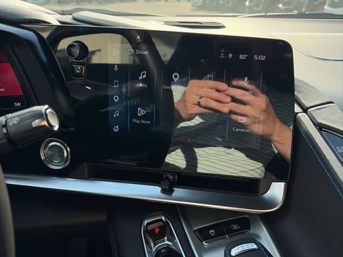 Used 2025 Chevrolet Corvette Z06 w/ Chrome Exterior Badge Package image 35