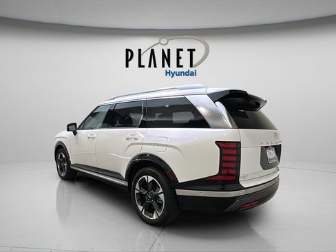 Certified 2026 Hyundai Palisade Limited AWD/4WD image 4