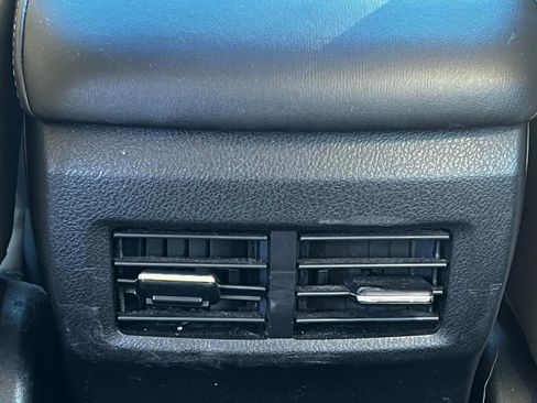 Used 2017 Lexus IS 200t image 20