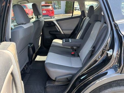 Used 2015 Toyota RAV4 LE AWD/4WD image 24