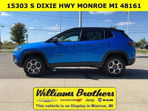 Certified 2022 Jeep Compass Trailhawk w/ Trailhawk Convenience Group image 8