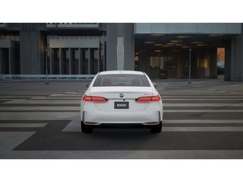 New 2026 BMW 530i RWD image 5
