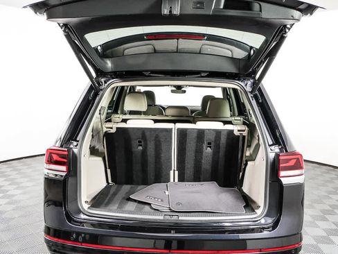 Certified 2024 Volkswagen Atlas SEL Premium R-Line AWD/4WD image 34