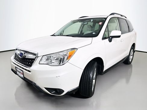 Used 2016 Subaru Forester 2.5i Premium AWD/4WD image 3