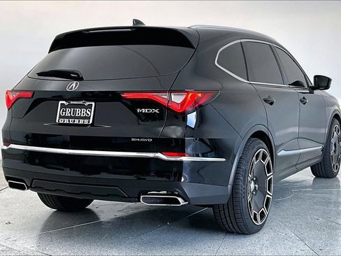 Used 2023 Acura MDX SH-AWD w/ Advance Package image 2