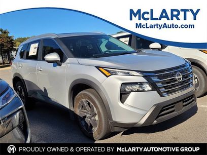 Used 2025 Nissan Rogue SV w/ SV Premium Package