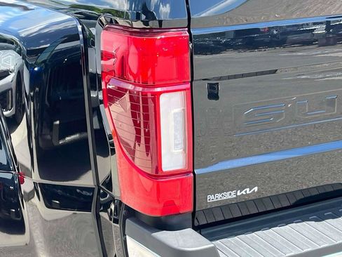 Used 2022 Ford F350 Lariat w/ Lariat Ultimate Package AWD/4WD image 35